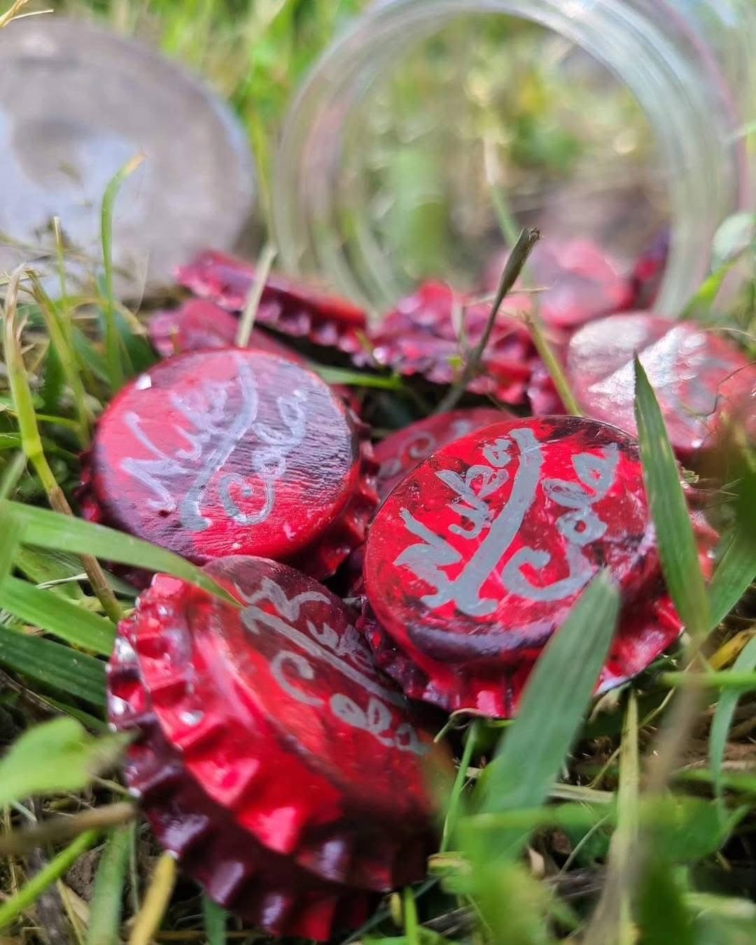 Painted Caps